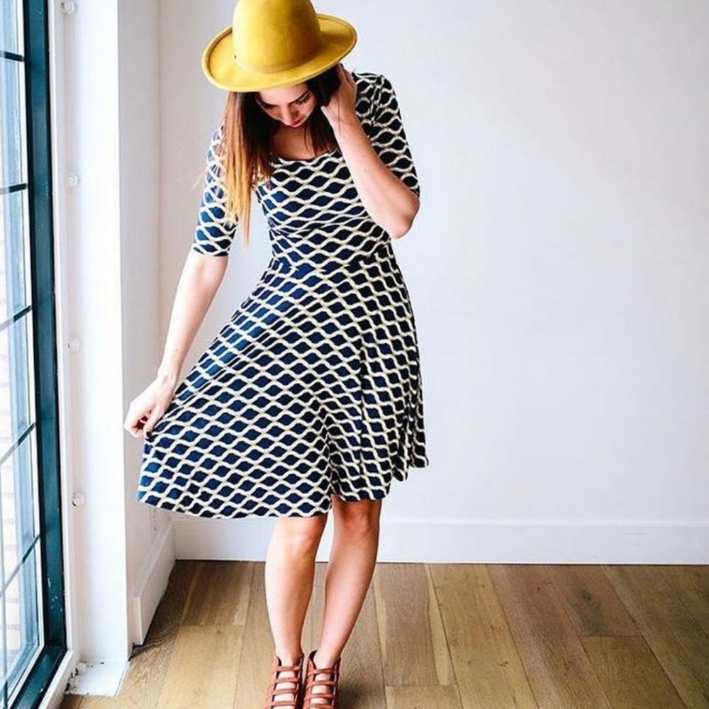 NWT Med Lularoe Nicole